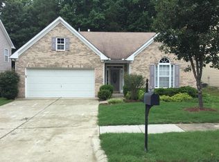 2981 Cooper Woods Dr, Loganville, GA 30052