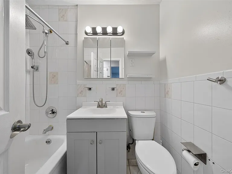 1510 Beach 12 St #2 — Photo 9