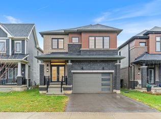 22 Peach St, Thorold, ON L2V 0K1