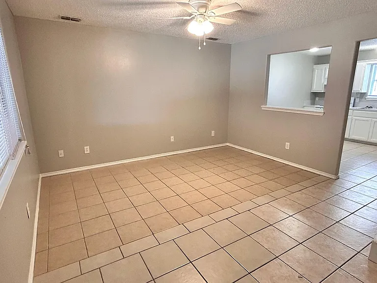 2308 W Elisa Ln #5 — Photo 8