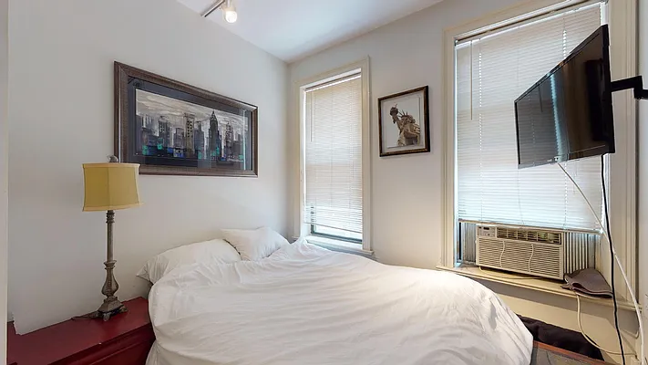 Rented by Bond New York | media 6