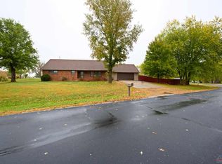 30519 Randy Dr, Sedalia, MO 65301