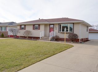 820 Tyler Ave, Dyer, IN