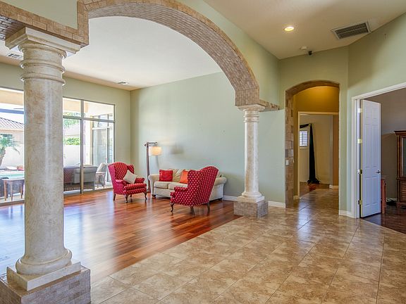 5th image of 2201 E Prescott Pl