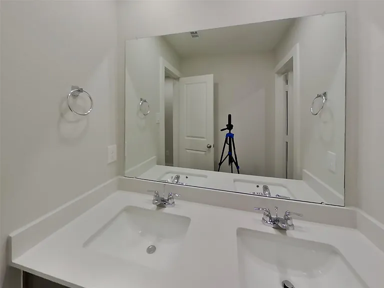 22705 Terrazzo Dr — Photo 15