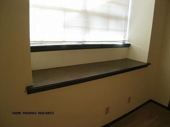 3rd image of 2726 N Park Dr