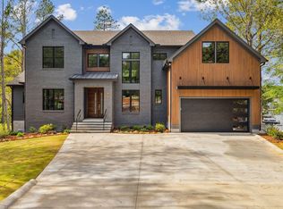 5 Sherwood Ct, Pinehurst, NC 28374