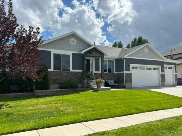 1198 E Raven Way, Eagle Mountain, UT 84005