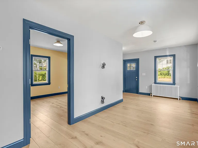16 Saint Charles Ave — Photo 12