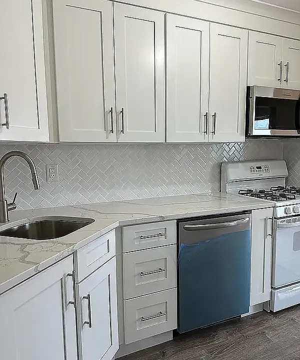 25-23 27th St #3R