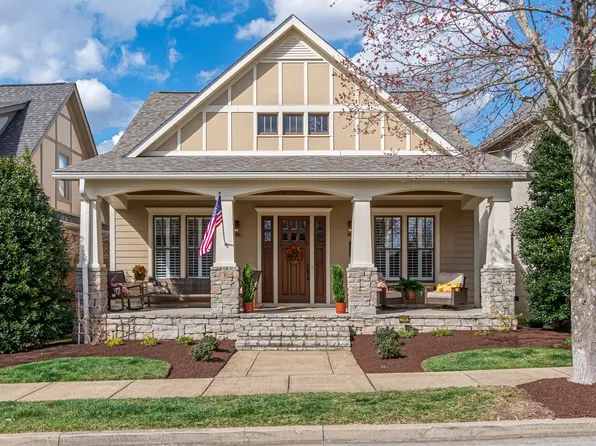 2976 Americus Dr, Thompsons Station, TN 37179