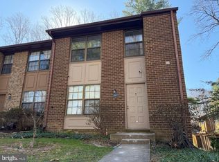 2009 Headlands Cir, Reston, VA 20191