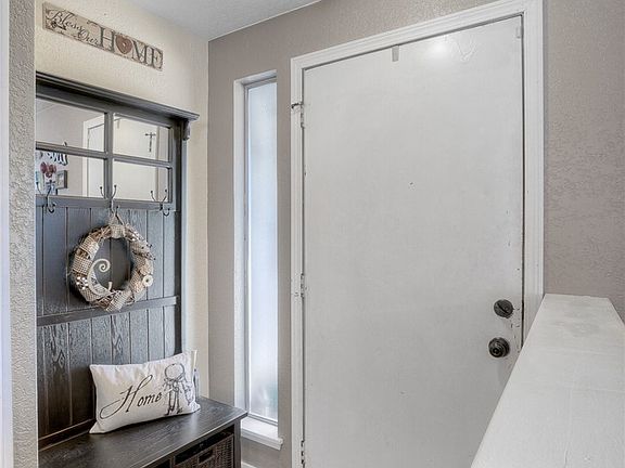 3rd image of 522 189th Street Ct E