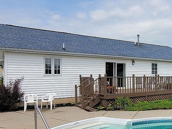 FR sliders open to deck