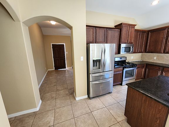 5th image of 9045 Heartwood Dr