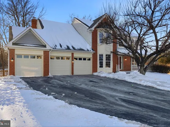 613 Brian Thomas Ct SE, Leesburg, VA 20175