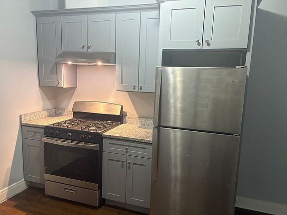 2nd image of 2731-2733 N Austin Ave #7