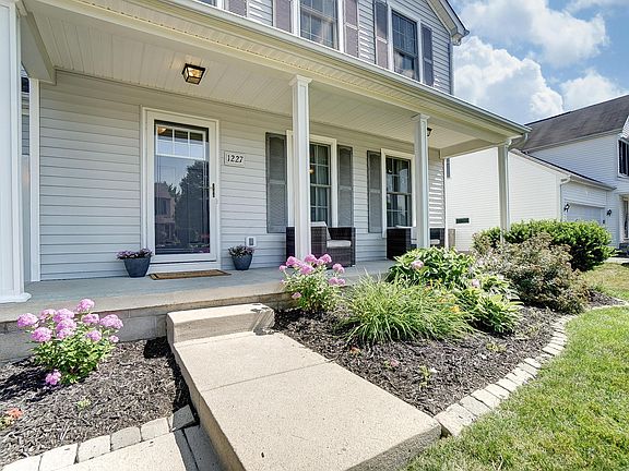 2nd image of 1227 Nutmeg Dr