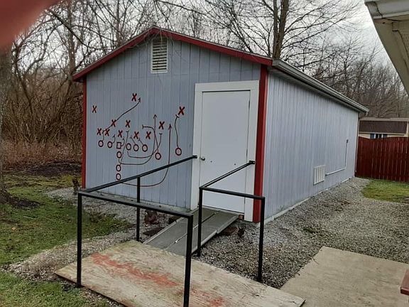 4th image of 547 Dorothy Moore Ave