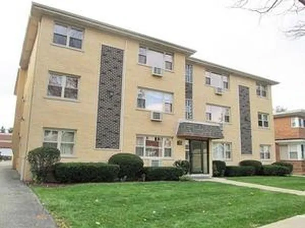 386 Alles St APT 302, Des Plaines, IL 60016