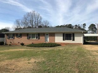 308 Chinquapin Rd, Greenwood, SC 29646