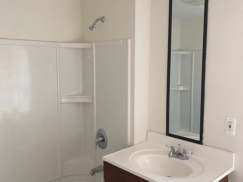 2nd image of 178 Lamson St #3