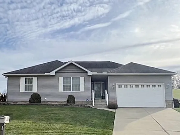 1410 Edgewood Dr, Dover, OH 44622