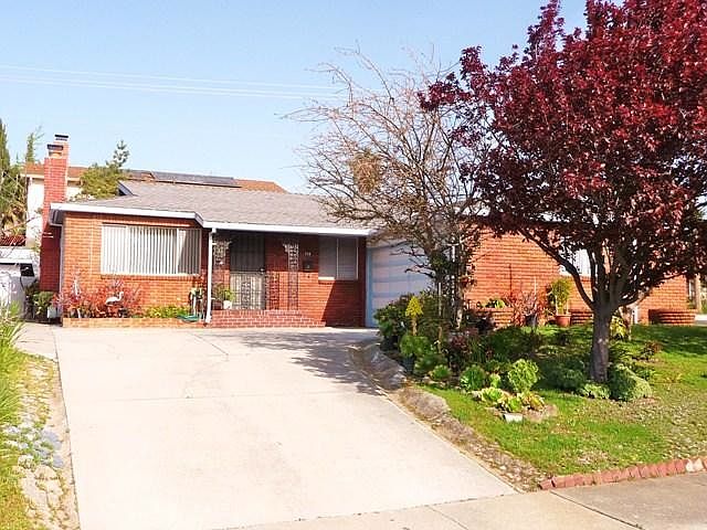 1st image of 358 La Crosse Dr