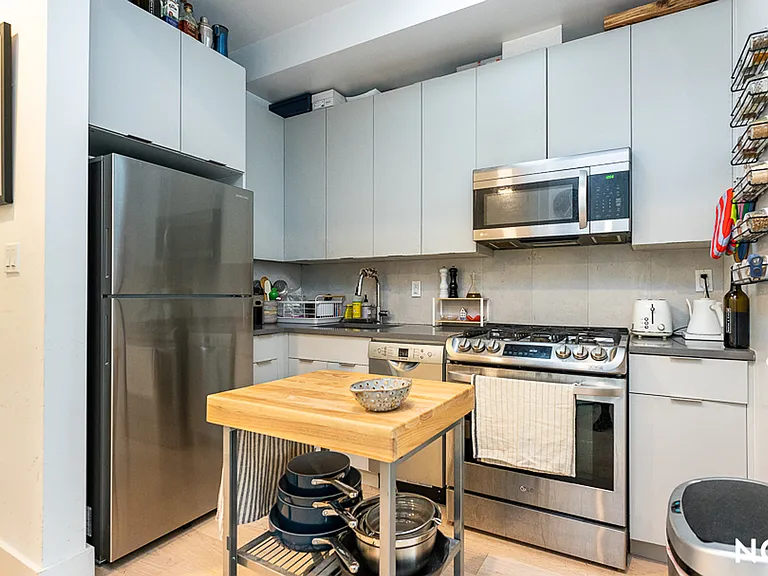 1092 Dean St #2B — Photo 4