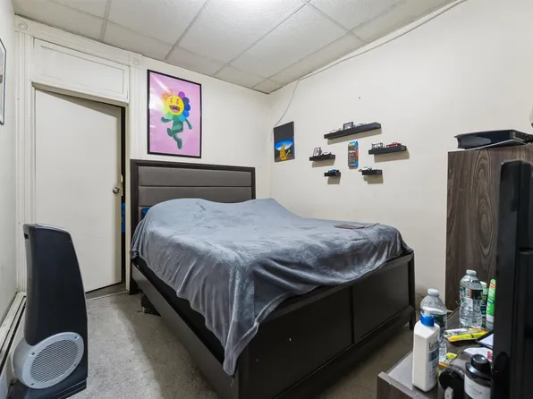 123 47th Street image 15 of 26