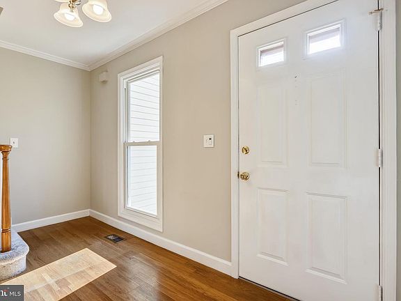 2nd image of 17229 Beauvoir Blvd