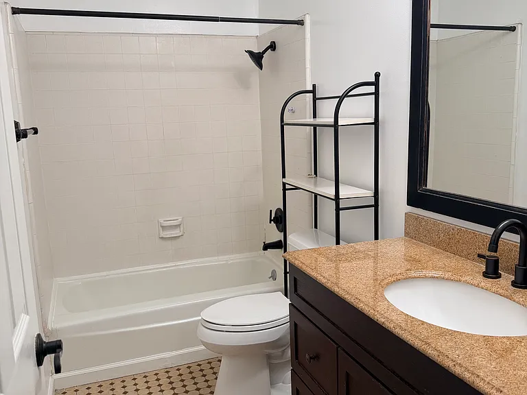 540 Evergreen St — Photo 4