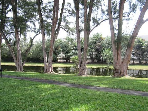 2nd image of 15489 Miami Lakeway N #1063