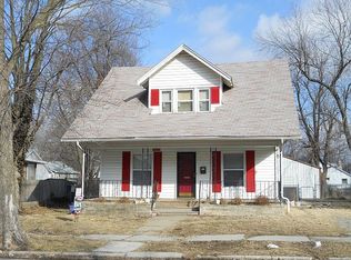 209 N Cass St, Carterville, MO 64835