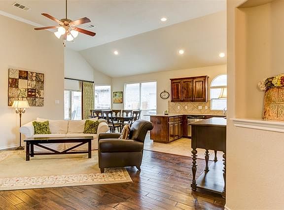 4th image of 2265 Laurel Forest Dr