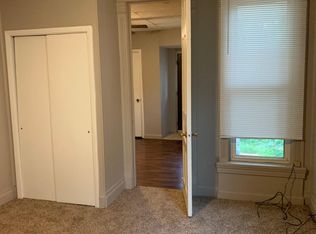 321 E Locust St APT 1W, Bloomington, IL 61701