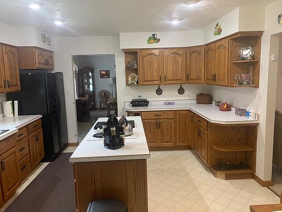 4th image of 304 Highland Ave