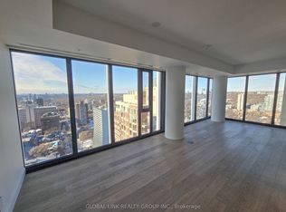 200 Cumberland St #2906-C02, Toronto, ON M5R 0B7
