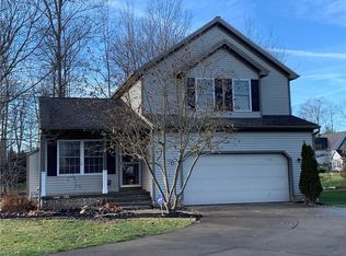 101 Cedar Gln, Chardon, OH 44024