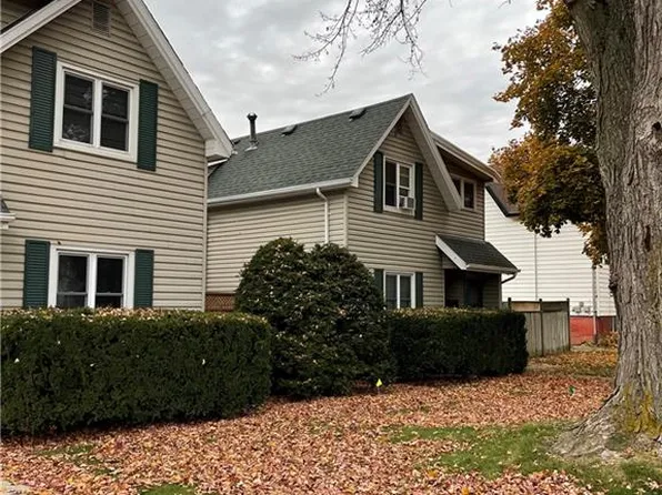 224 Lacroix St, Chatham Kent, ON N7M 2V4