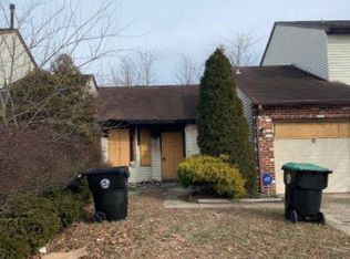 6 Hathaway Dr, Sicklerville, NJ 08081