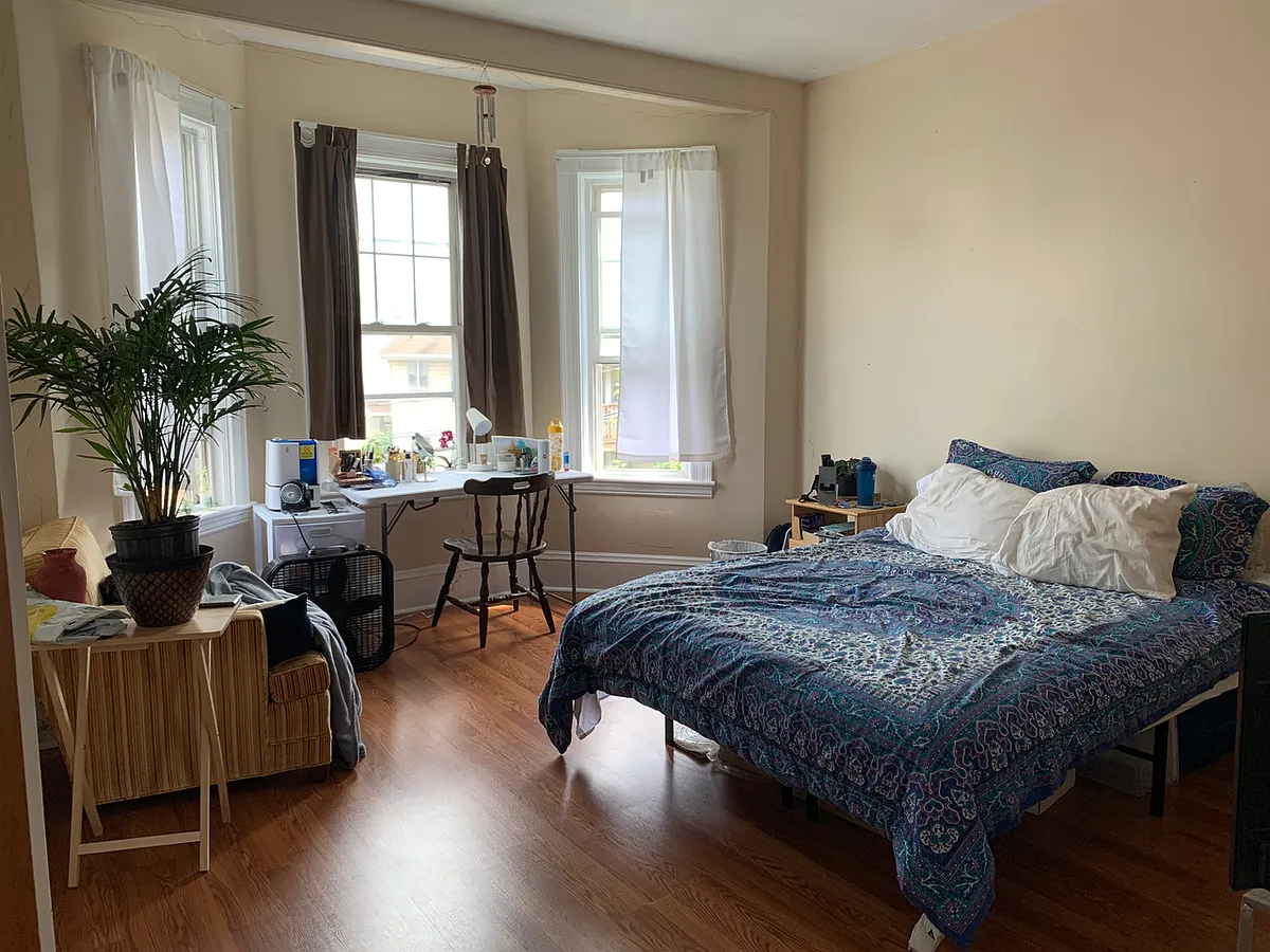 Building Photo - 109 Murdock St #2
