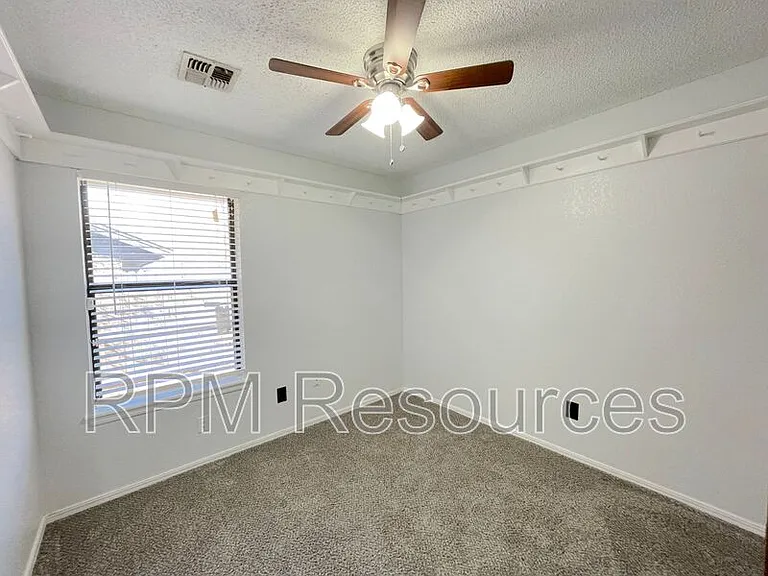 12401 SW 4th St — Photo 12