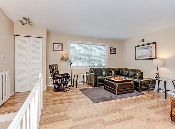 5th image of 1324 Braver Ct #100D