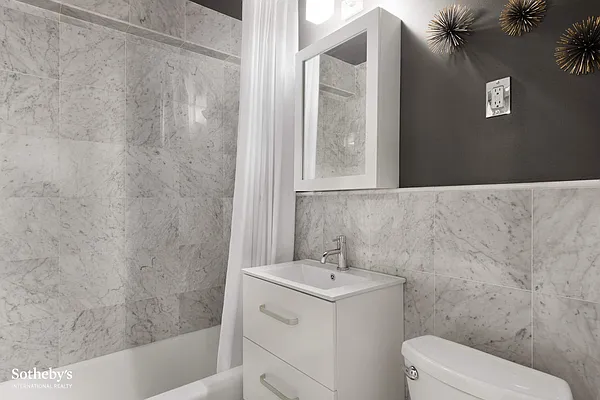 Sold by Sotheby's International Realty | media 6