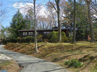 40 Jacobs Creek Rd, Trenton, NJ 08628