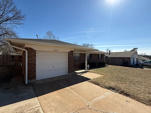 2nd image of 2609 Wyandotte Way