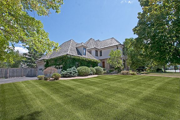 3rd image of 10567 Parker Dr
