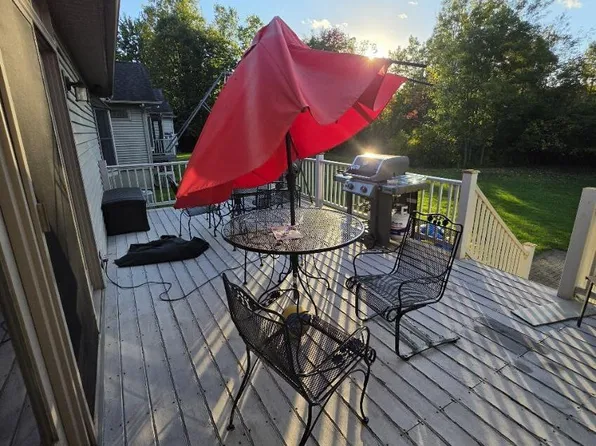 1119 Fairway Dr, Pontiac, MI 48340