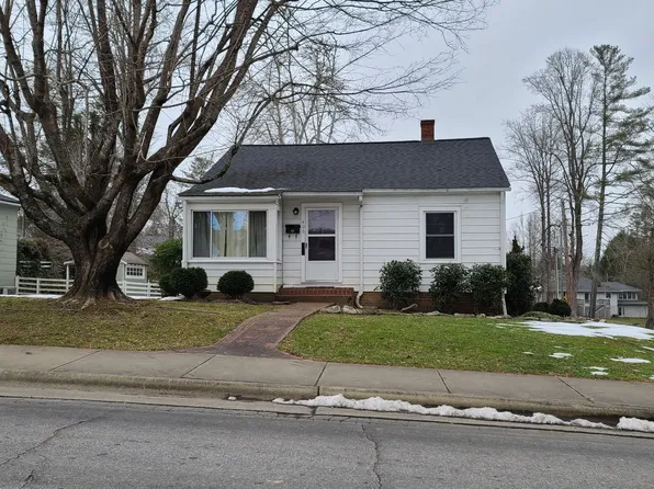 406 E French Broad St, Brevard, NC 28712